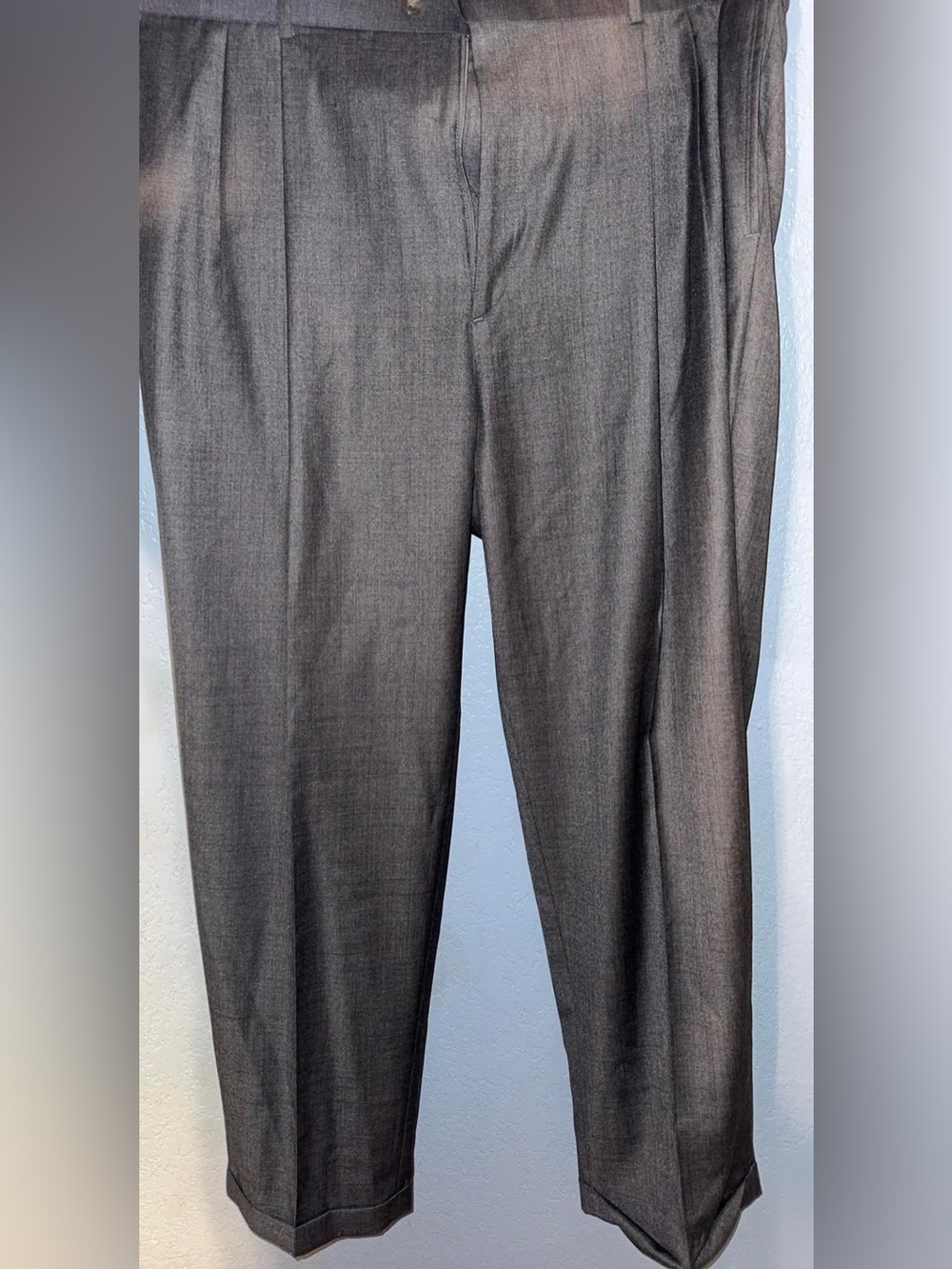 Roundtree & Yorke Men's Dark Charcoal Dress Pants